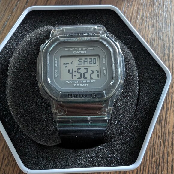 Casio Baby G-Shock - Picture 1 of 4